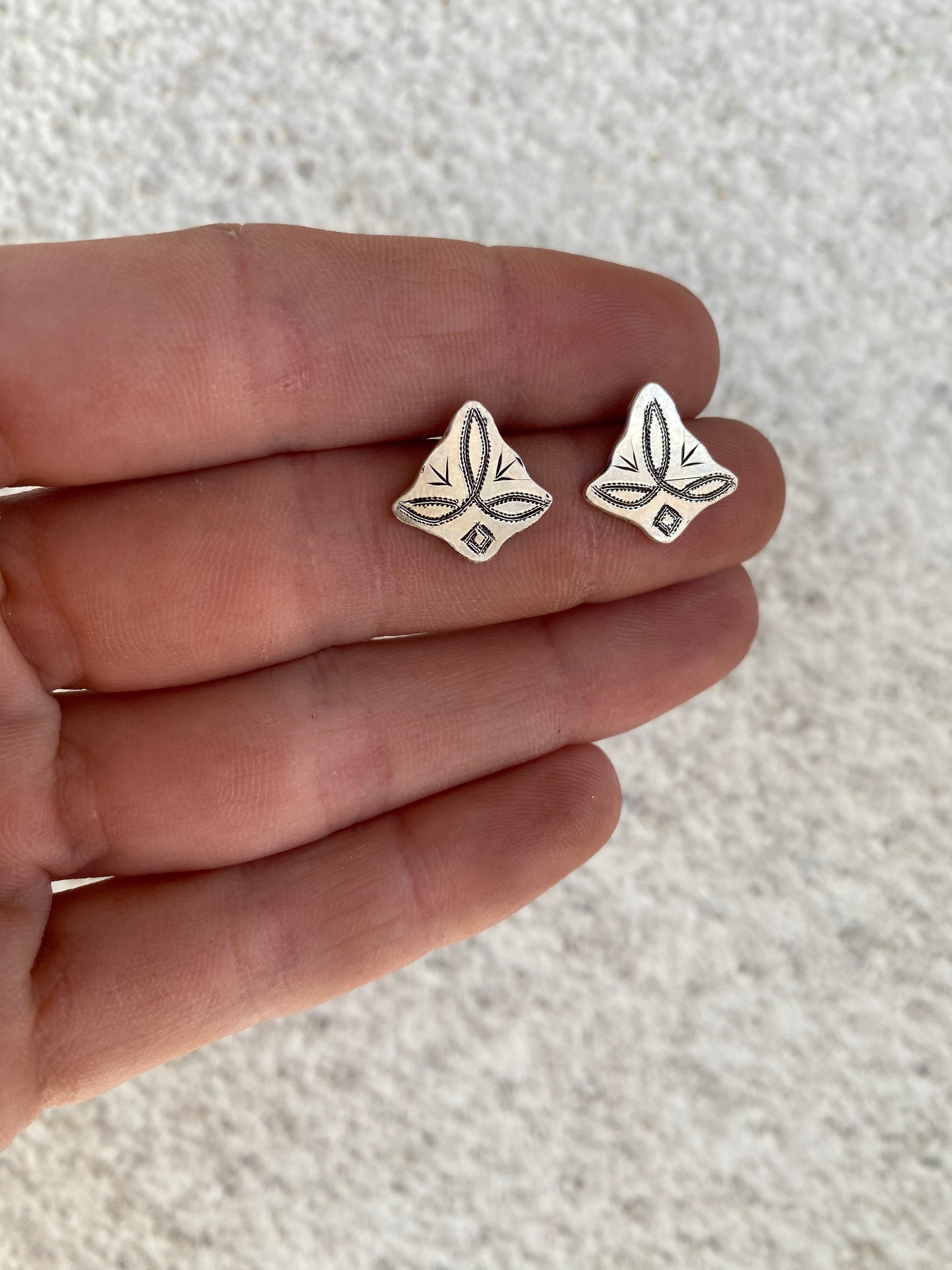 The “Lorrie” Stud