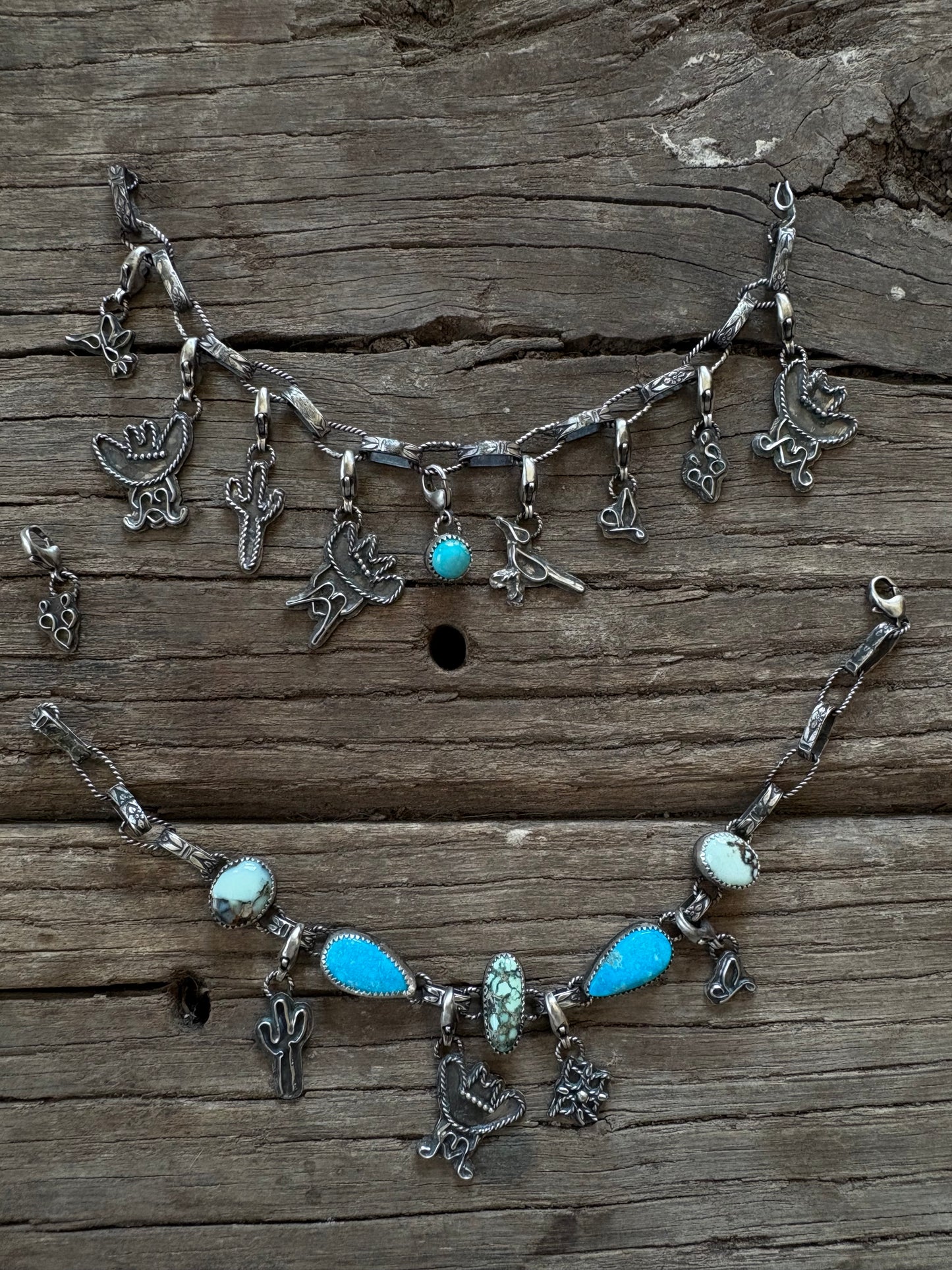 The Sierra Bella Turquosie Charm