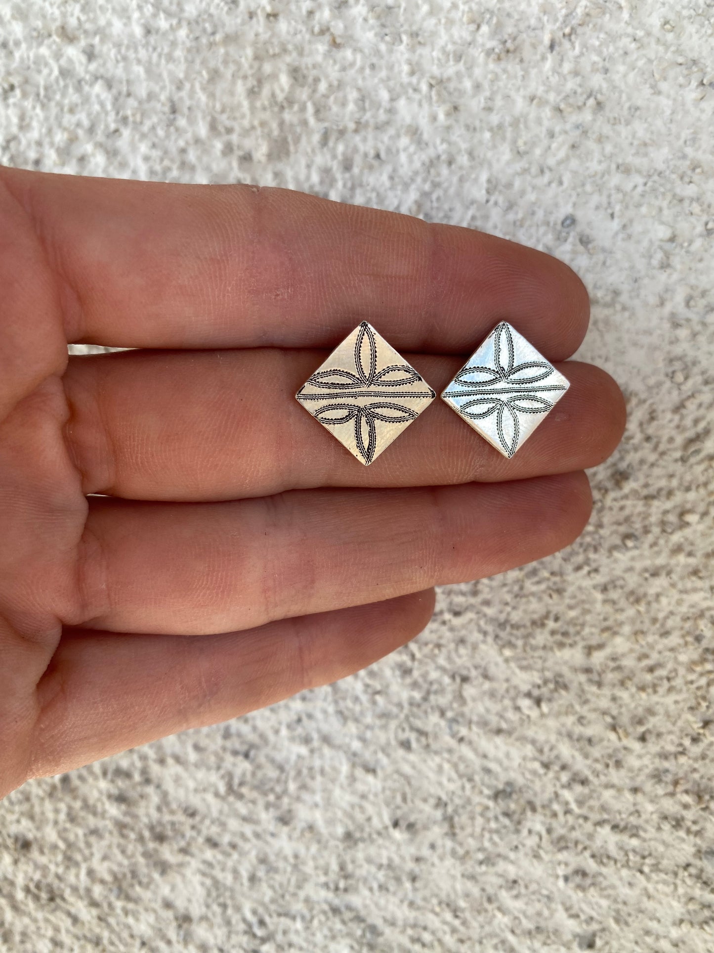 The “Elora” Stud
