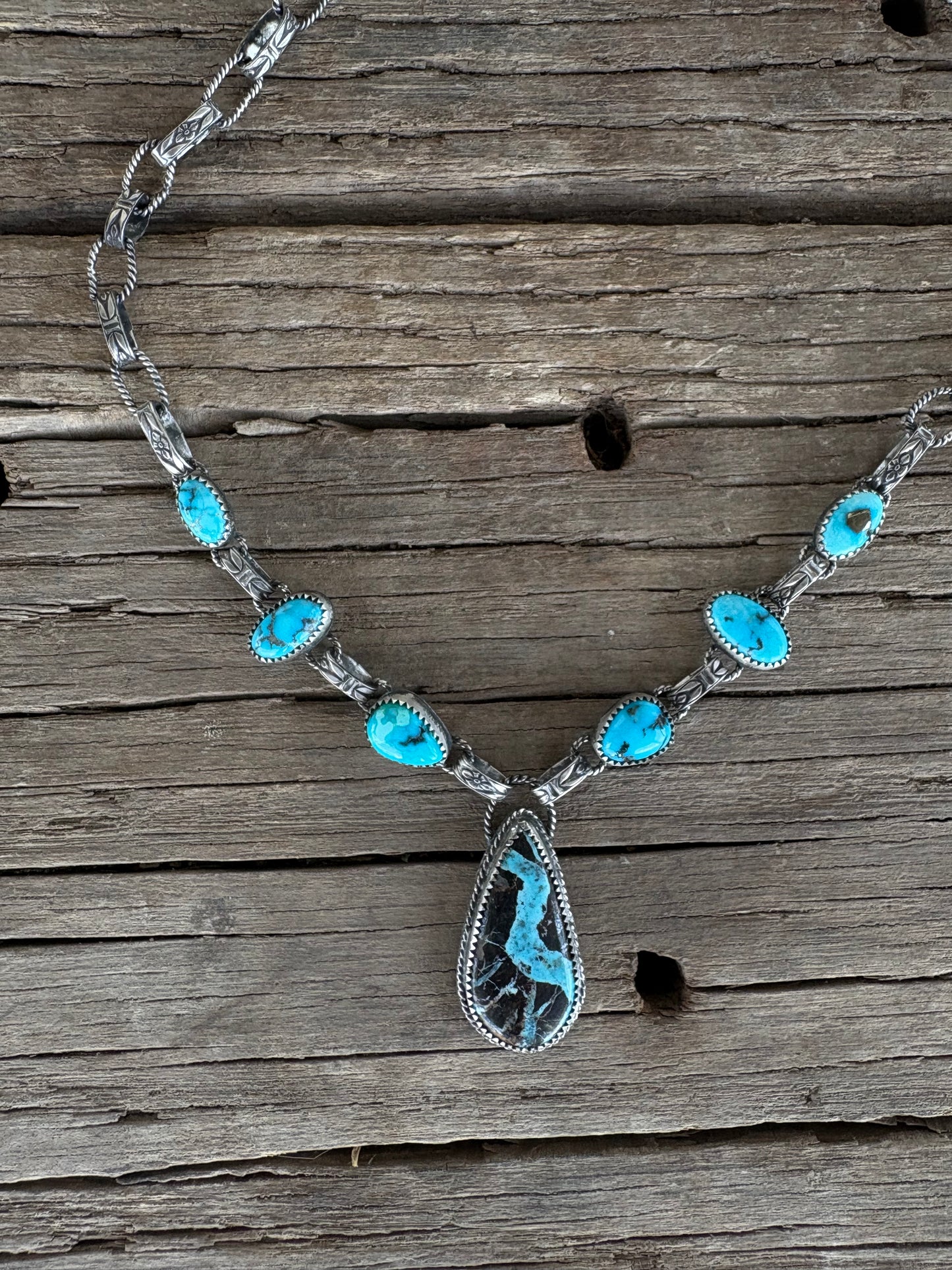 “Miss Nevada” choker