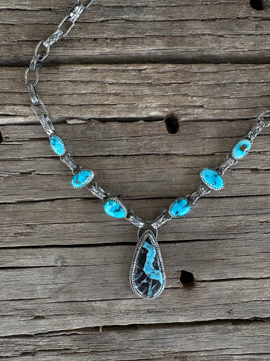 “Miss Nevada” choker